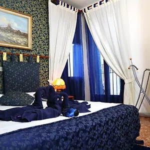 venice-rainbow-apartment-rialto.hotelinveneto.com/